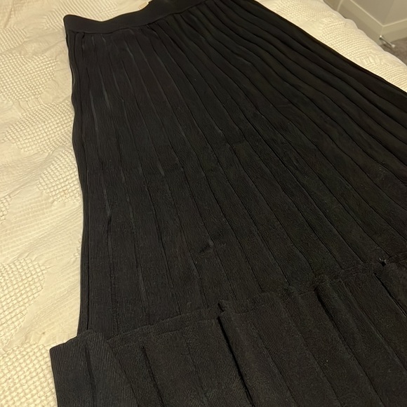 Selling brand new Michael Kors long skirt! - Picture 6 of 6